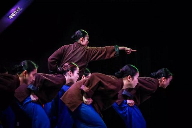 企业年会舞蹈：用优雅演绎企业文化